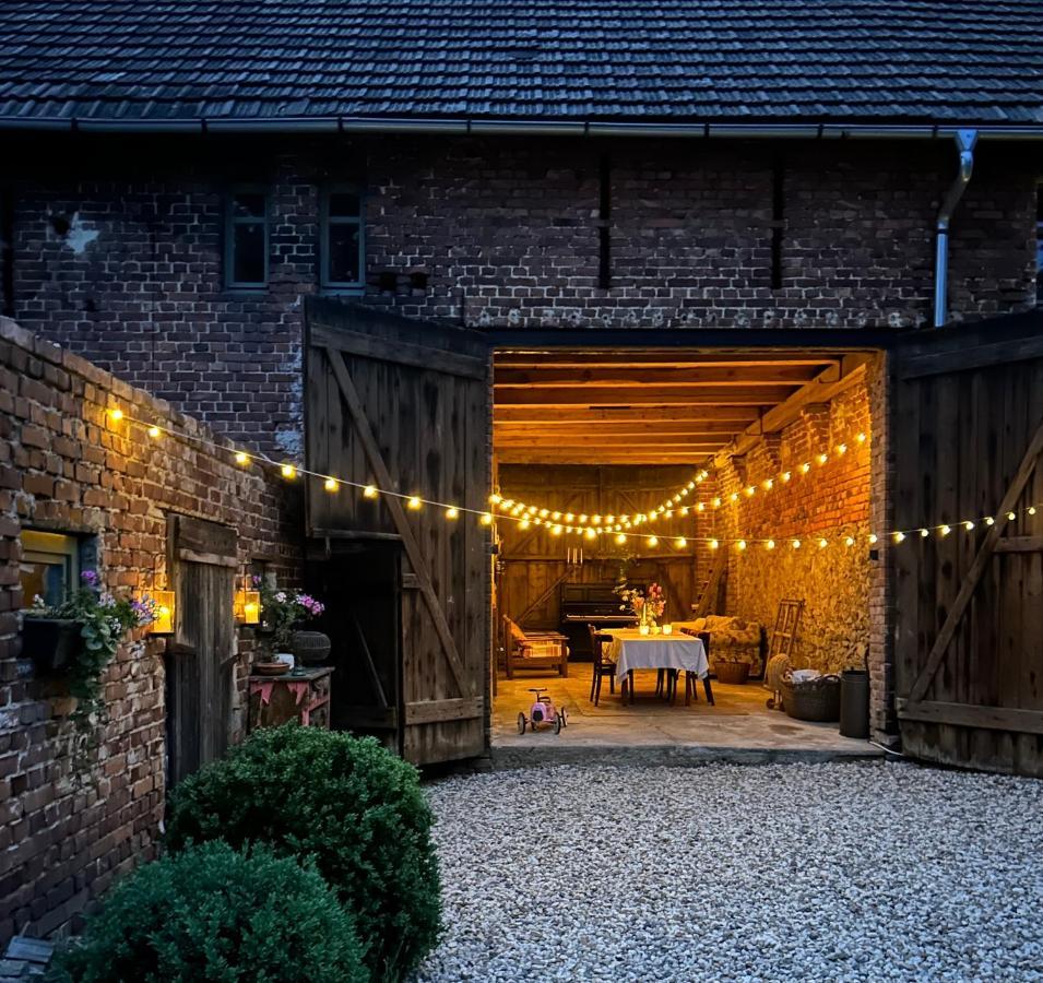 Bed and Breakfast Dom Na Krzewiu à Gryfów Śląski Extérieur photo